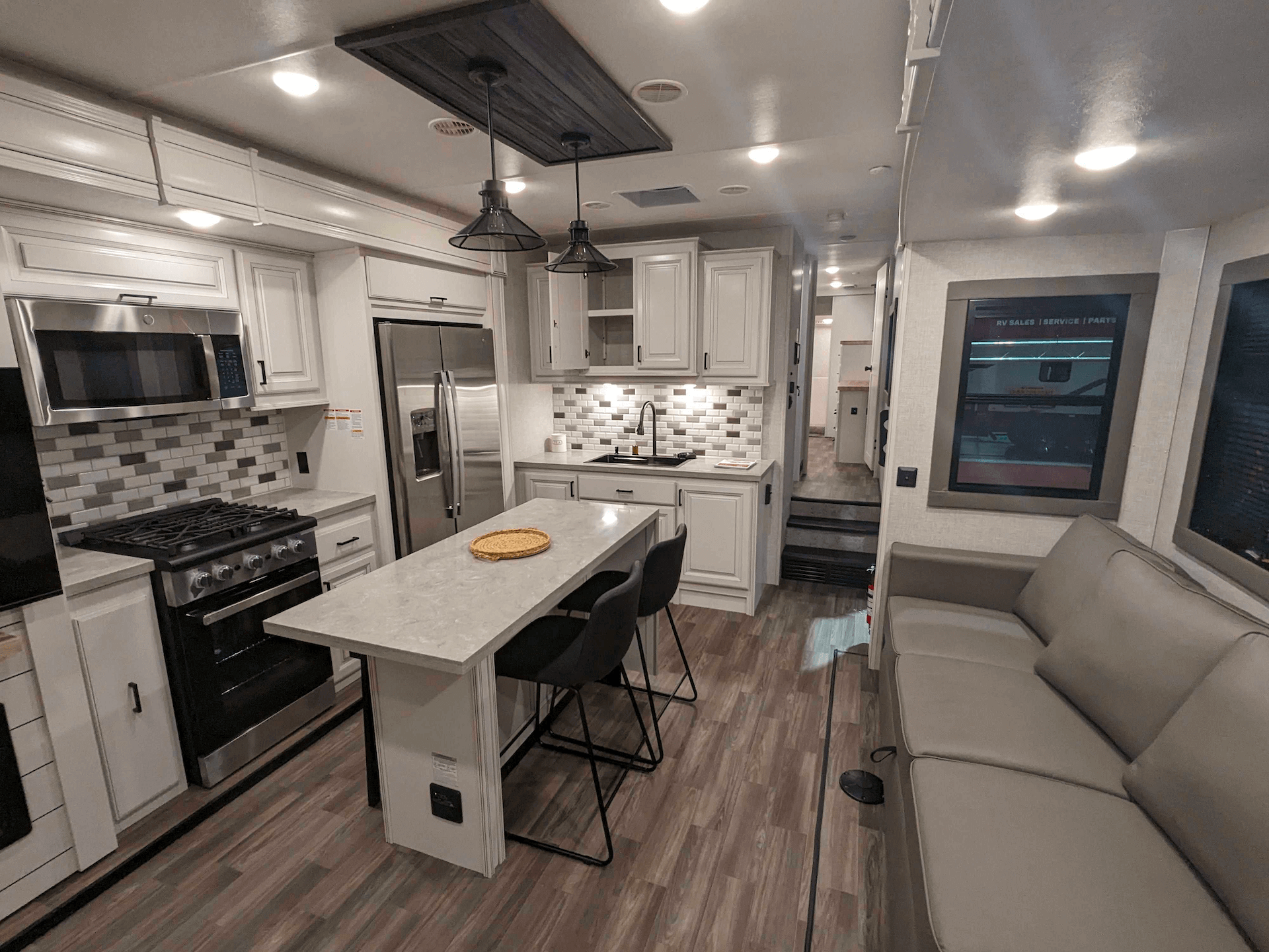 Open Range 390TBS kitchen